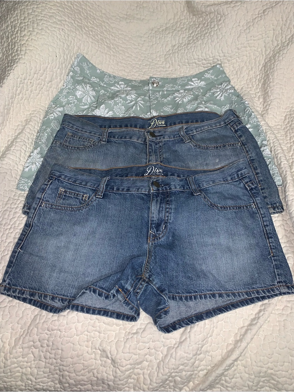 Old Navy Diva Denim & Sage Green Floral Shorts 3 Pc Bundle Sz 10/XL, Fit Similar